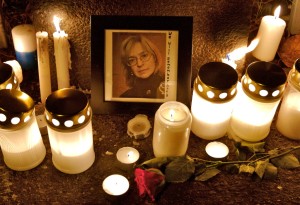 Anna Politkovskajan muistoksi järjestetty kynttilämielenosoitus